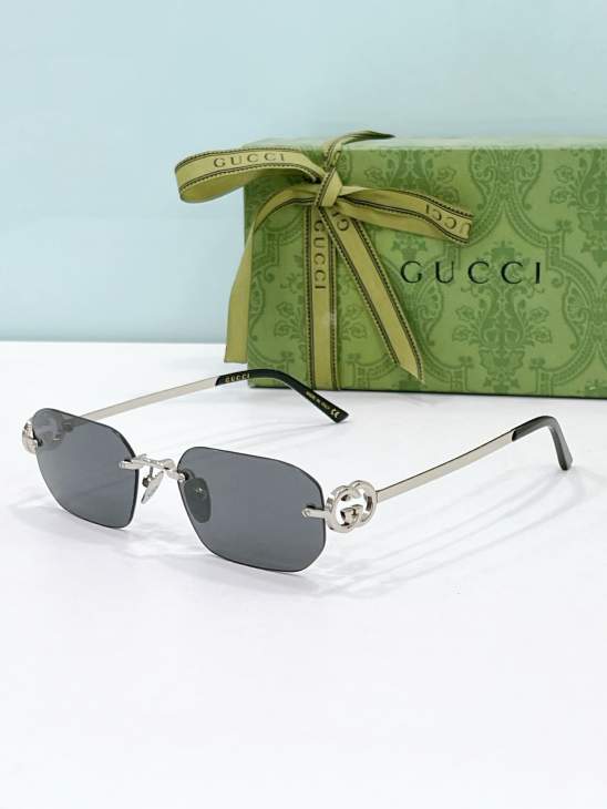 Picture of Gucci Sunglasses _SKUfw79164379fw
